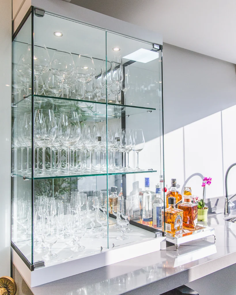 Cabinet glass 